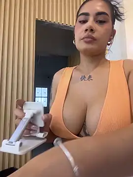 clarachanelricek online show from March 3, 8:05 pm