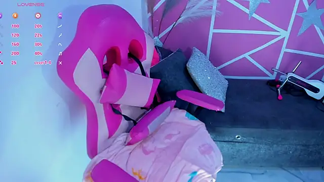 lucy beatifull online show from March 11, 2:33 pm