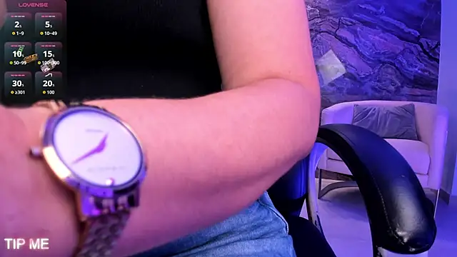 SophieBarnett online show from April 13, 12:58 am