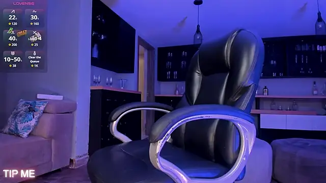 SophieBarnett online show from April 2, 12:51 am