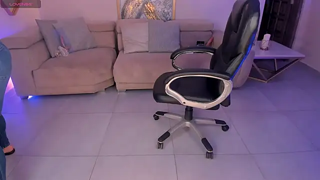 SophieBarnett online show from December 1, 1:06 am