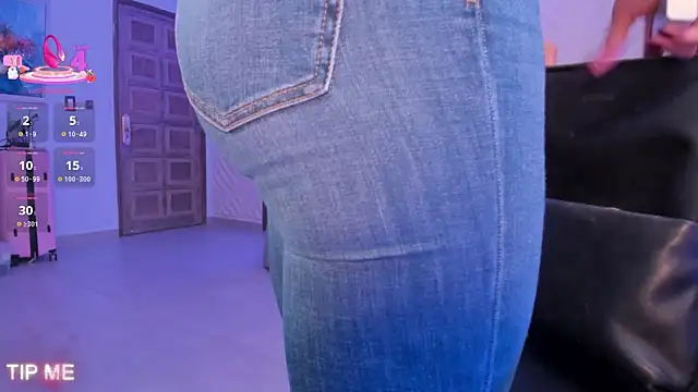 SophieBarnett online show from October 2, 12:25 am