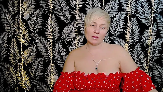 Snapshot of Olivia_playful chatting on February 15, 3:50 pm Olivia playful online show from February 15, 3:50 pm