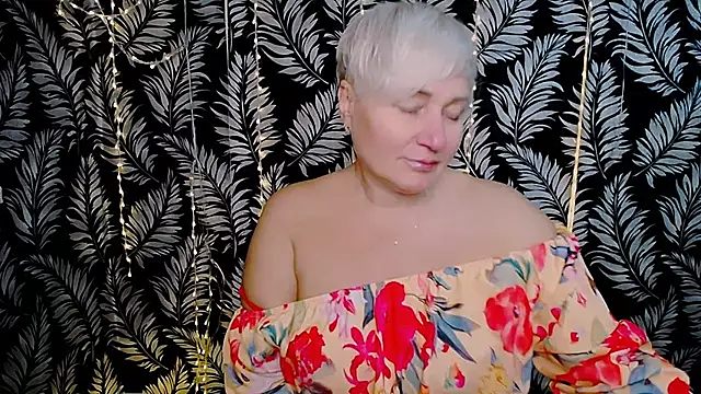 Snapshot of Olivia_playful chatting on November 23, 3:44 pm Olivia playful online show from November 23, 3:44 pm