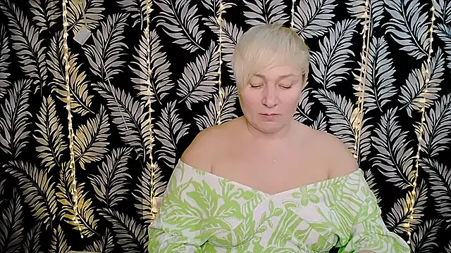 Snapshot of Olivia_playful chatting on February 24, 3:20 pm Olivia playful online show from February 24, 3:20 pm