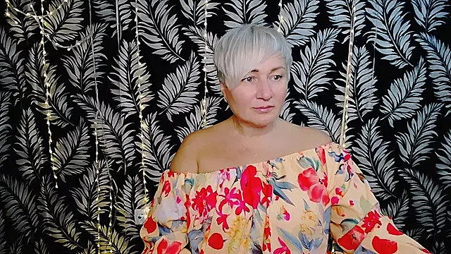 Snapshot of Olivia_playful chatting on October 24, 11:31 am Olivia playful online show from October 24, 11:31 am