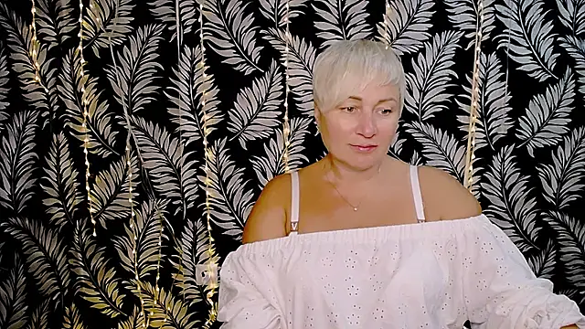 Snapshot of Olivia_playful chatting on October 10, 11:44 am Olivia playful online show from October 10, 11:44 am