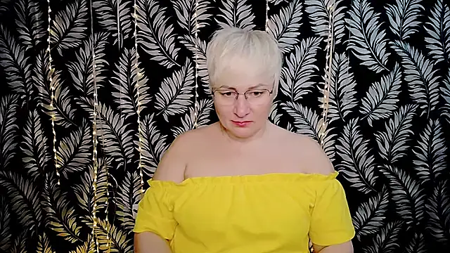 Olivia playful online show from April 4, 10:22 am