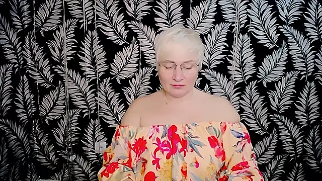 Olivia playful online show from April 9, 10:32 am