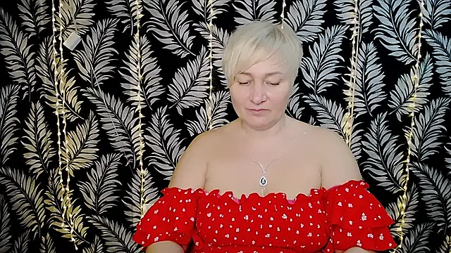 Snapshot of Olivia_playful chatting on February 13, 12:11 pm Olivia playful online show from February 13, 12:11 pm