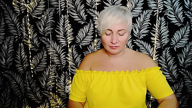 Snapshot of Olivia_playful chatting on October 30, 12:36 pm Olivia playful online show from October 30, 12:36 pm