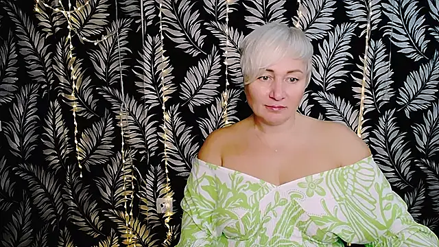 Snapshot of Olivia_playful chatting on November 3, 11:14 am Olivia playful online show from November 3, 11:14 am