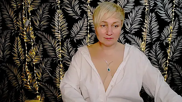 Snapshot of Olivia_playful chatting on March 15, 3:16 pm Olivia playful online show from March 15, 3:16 pm