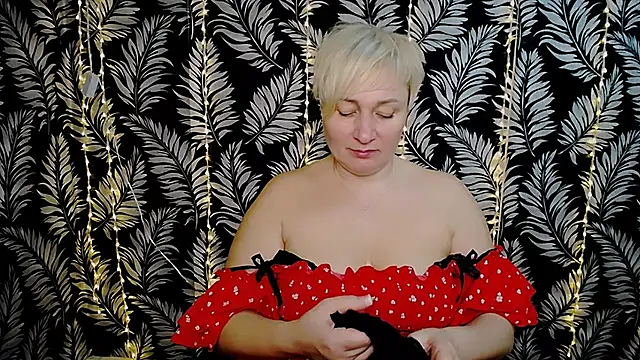 Snapshot of Olivia_playful chatting on March 17, 12:25 pm Olivia playful online show from March 17, 12:25 pm