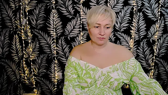 Snapshot of Olivia_playful chatting on March 10, 12:28 pm Olivia playful online show from March 10, 12:28 pm