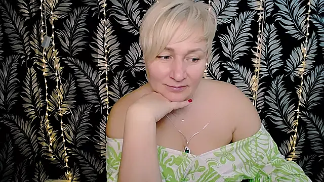 Snapshot of Olivia_playful chatting on March 10, 3:30 pm Olivia playful online show from March 10, 3:30 pm