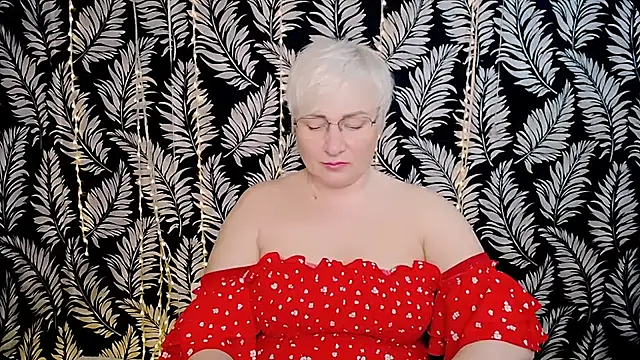 Olivia playful online show from April 18, 10:28 am