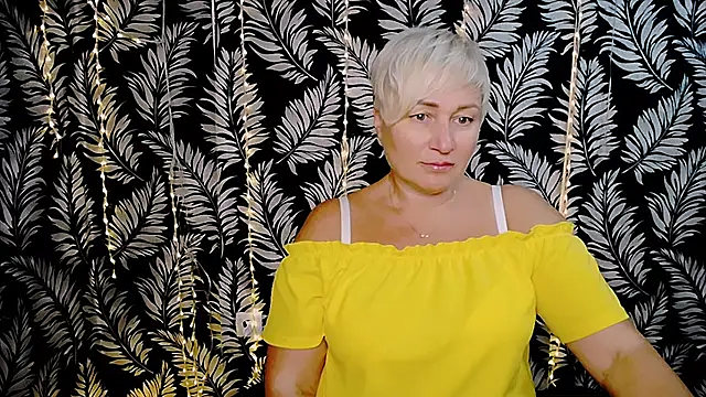 Snapshot of Olivia_playful chatting on October 14, 11:22 am Olivia playful online show from October 14, 11:22 am