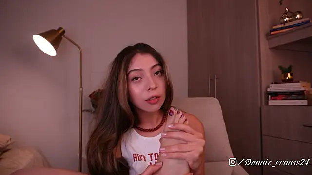 annie24 evans online show from February 16, 1:26 am