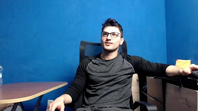 alex blu online show from December 2, 7:31 am