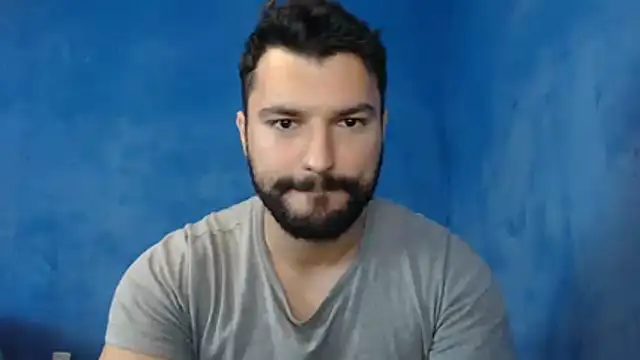 Snapshot of alex_blu chatting on June 21, 6:08 am alex blu online show from June 21, 6:08 am