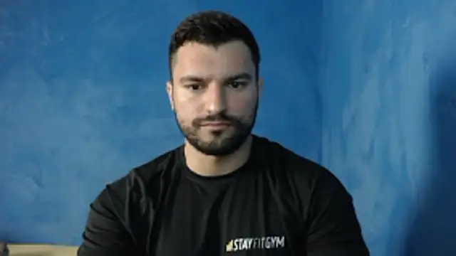 Snapshot of alex_blu chatting on June 6, 4:12 pm alex blu online show from June 6, 4:12 pm