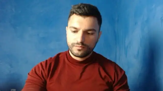 Snapshot of alex_blu chatting on May 30, 9:26 am alex blu online show from May 30, 9:26 am