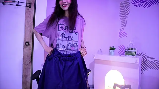 Snapshot of dianebleu chatting on March 15, 5:19 am dianebleu online show from March 15, 5:19 am