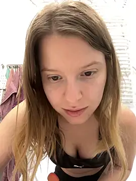 kimczii online show from May 25, 6:28 pm