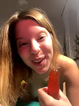 kimczii online show from October 10, 6:25 am