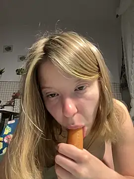 kimczii online show from June 17, 6:13 am