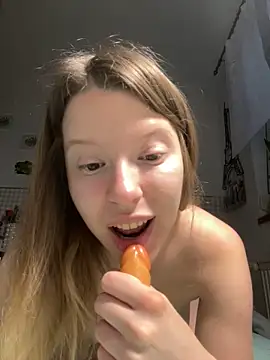 kimczii online show from May 29, 6:41 am