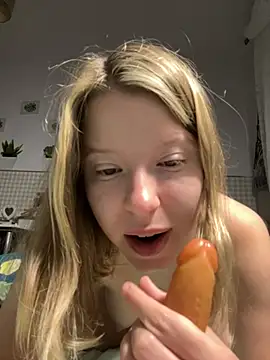 kimczii online show from June 16, 6:24 am