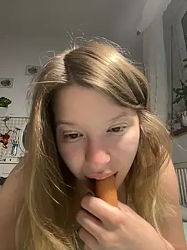 kimczii online show from June 3, 6:14 am