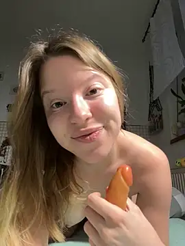 kimczii online show from May 5, 6:16 am