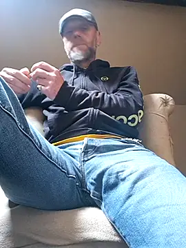 eddouxxx78 online show from April 13, 9:35 am