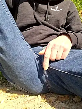 eddouxxx78 online show from April 22, 8:43 am