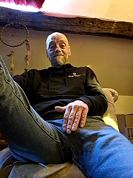 eddouxxx78 online show from March 28, 9:32 am