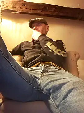 eddouxxx78 online show from April 15, 7:25 am