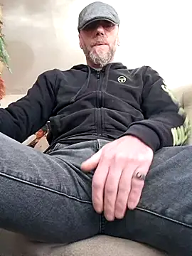 eddouxxx78 online show from March 8, 8:44 am