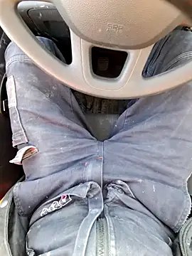 Snapshot of eddouxxx78 chatting on December 16, 11:36 am eddouxxx78 online show from December 16, 11:36 am