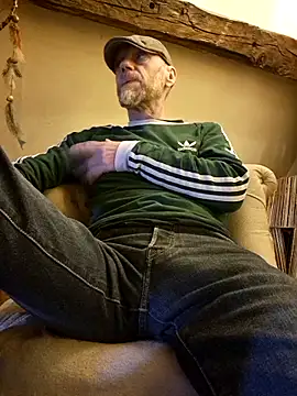 eddouxxx78 online show from April 18, 9:22 am