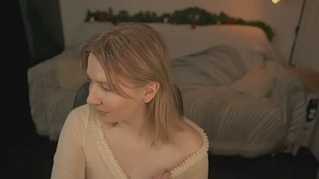  Killer Smile  online show from January 9, 1:13 pm