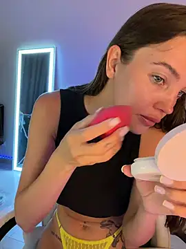 julia fly online show from June 12, 8:23 am