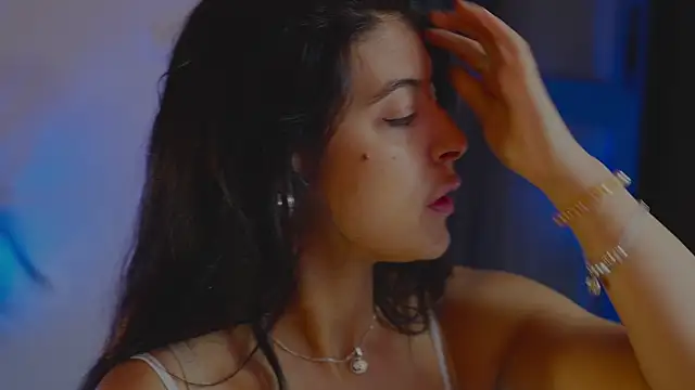 anabelcurvy online show from November 4, 7:06 pm