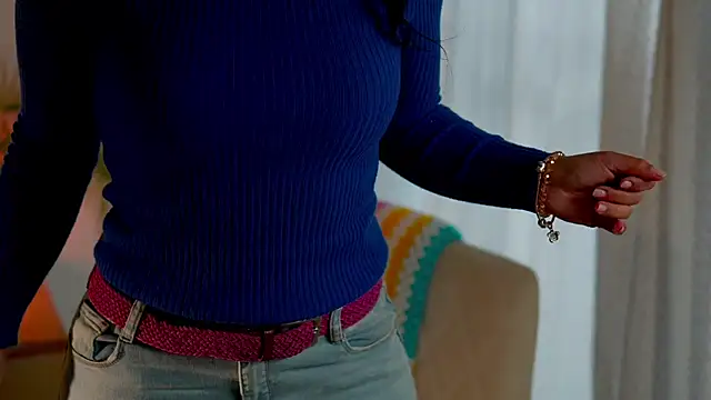 anabelcurvy online show from December 15, 1:39 pm