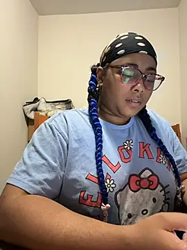 lunaxbat online show from December 20, 4:48 am