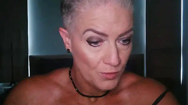 Devon2020 online show from November 20, 9:10 am