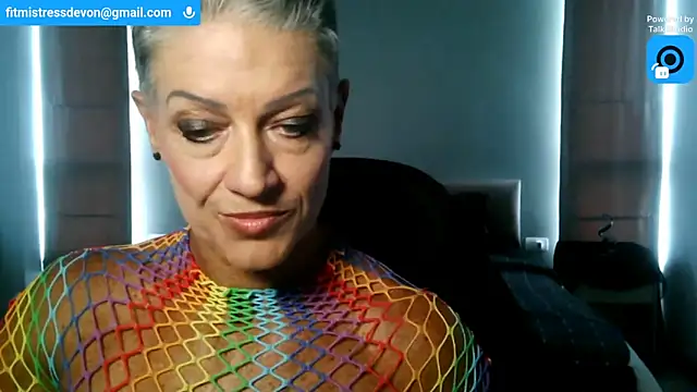 Snapshot of Devon2020 chatting on July 2, 7:03 am Devon2020 online show from July 2, 7:03 am