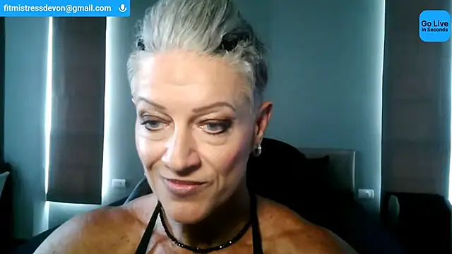 Snapshot of Devon2020 chatting on July 15, 9:38 am Devon2020 online show from July 15, 9:38 am